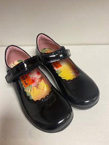 Petasil Y11 Blanche Black Patent Shoes