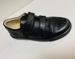 Petasil Y43 Pose Black School Shoes